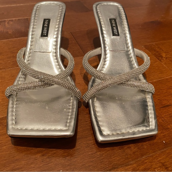 Nine West Metallic Silver heeled slide sandal with diamond cross straps - Picture 1 of 5